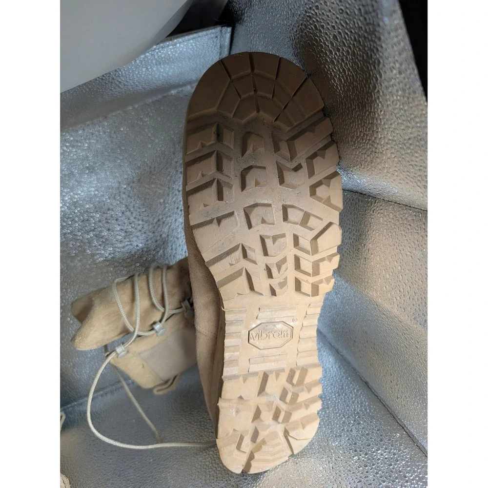 Belleville 790 Waterproof Combat Boots Mens 10 R Tan Desert Suede Vibram GoreTex